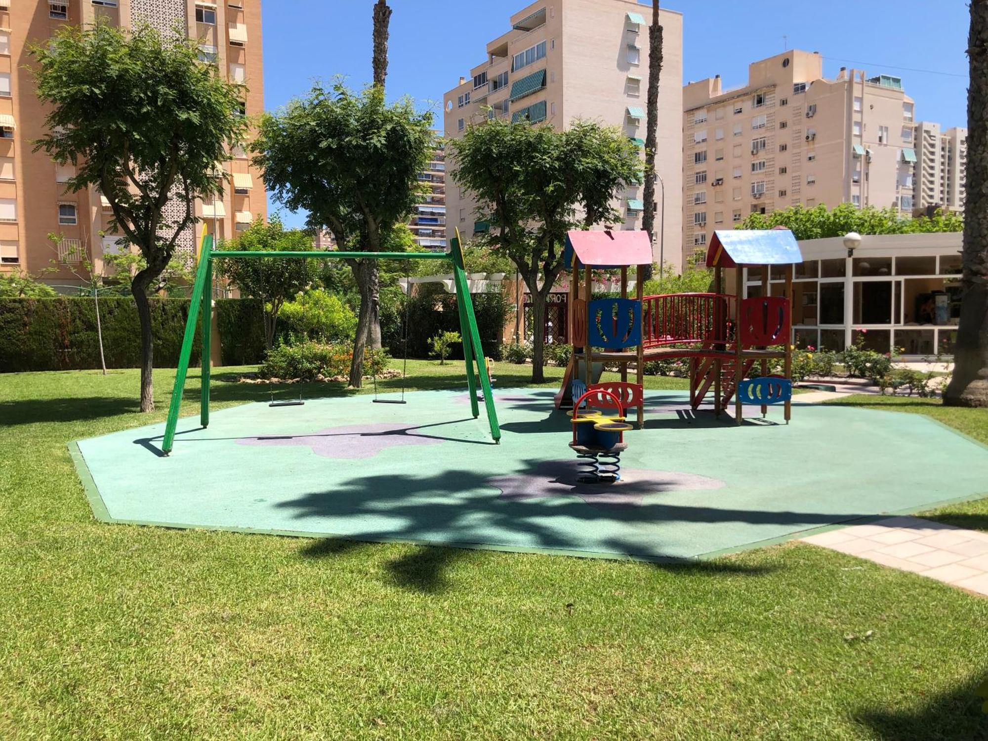 Precioso Apartamento En Urbanizacion Junto Al Mar. Alicante Eksteriør bilde